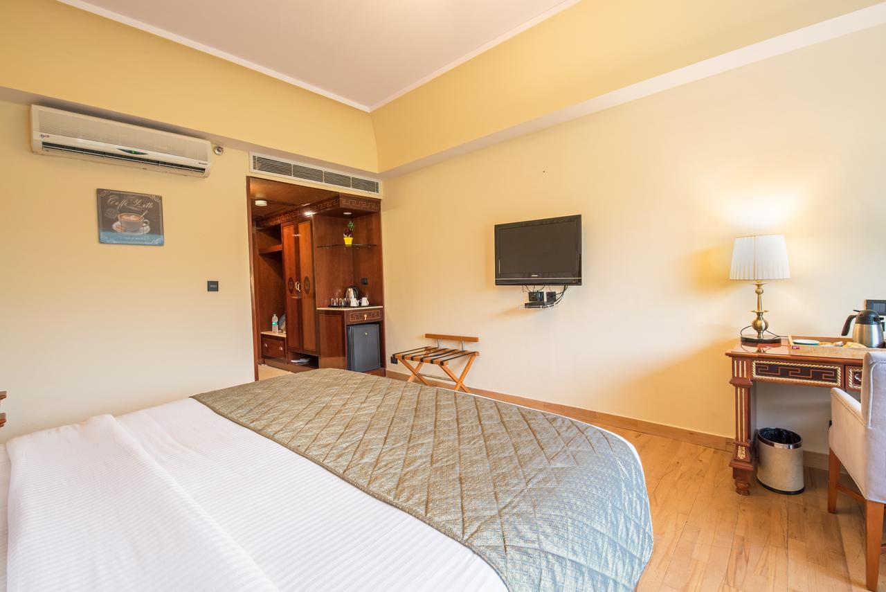 Hotel Celebration Gardens Nové Dillí Exteriér fotografie